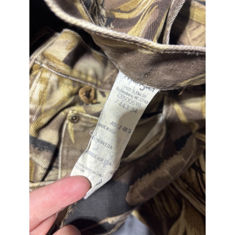 Wrangler Jeans Mens 44x34 Advantage Camo Straight Leg Hunting USA Denim Holes - Picture 4 of 13